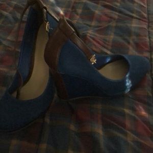 Shoe Dazzle Suede High Heeled Shoes